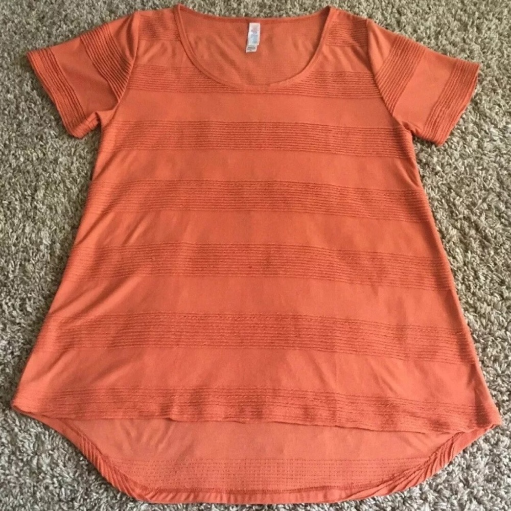 LulaRoe Top Short Sleeve High Low Shirt Sz Med